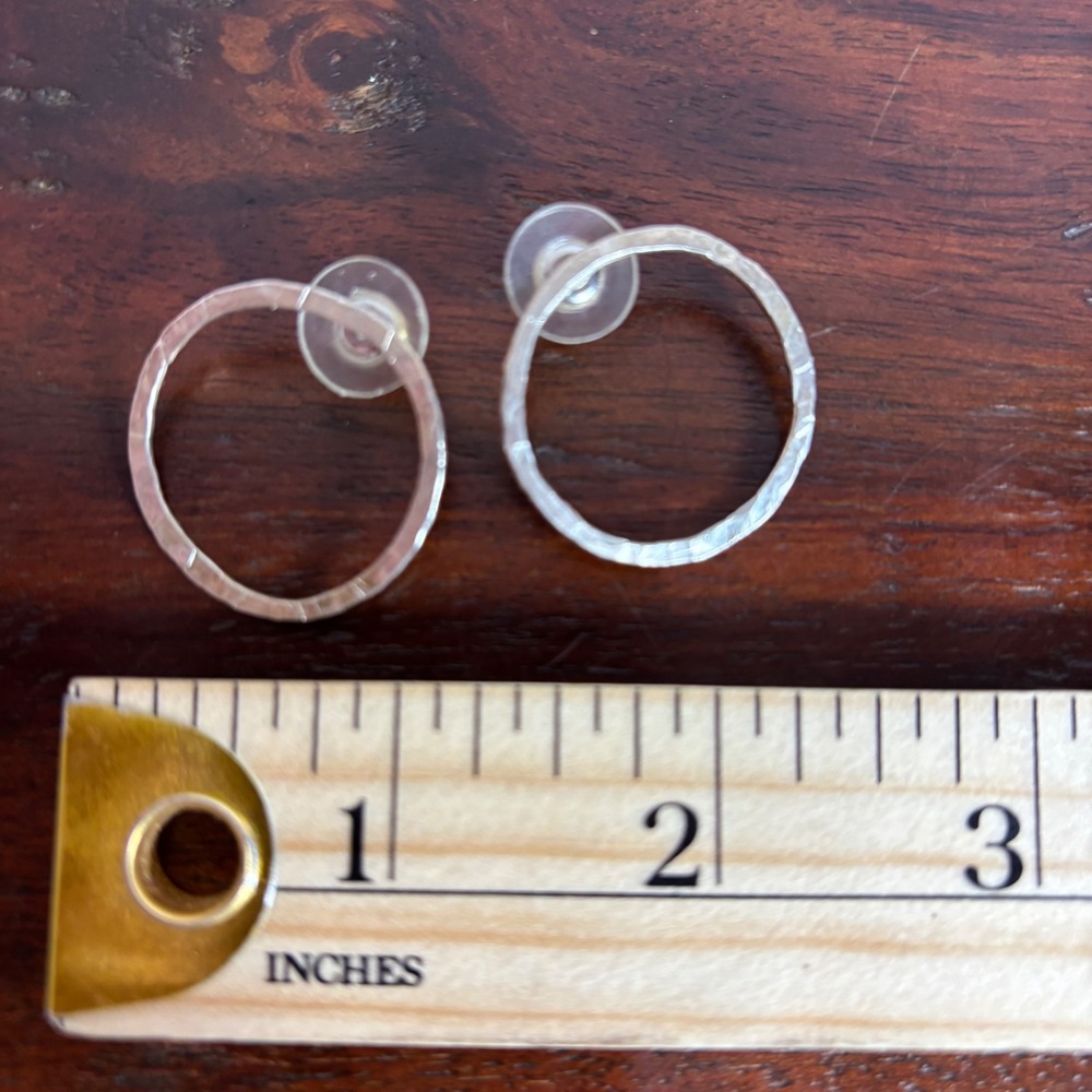 Hammered Silver Tone Round Hoop Earrings Textured Minimalist Post Back 1 Inch